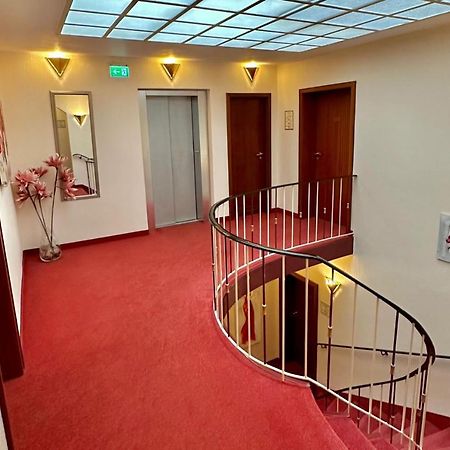 Hotel Imperial Крефельд Екстер'єр фото